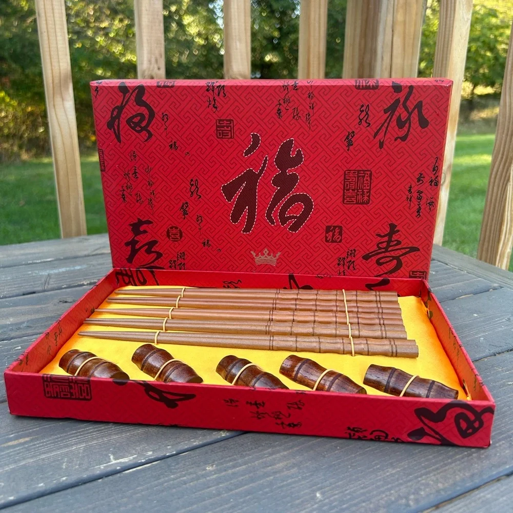 SET 5 Pairs Chopsticks/Rests/Gift‎ Box Wood Pyrograph Carved New In Box
